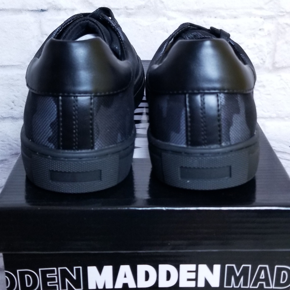 Madden MPilot Black Canvas Sneaker Shoes Sz 10 New - Picture 8 of 8